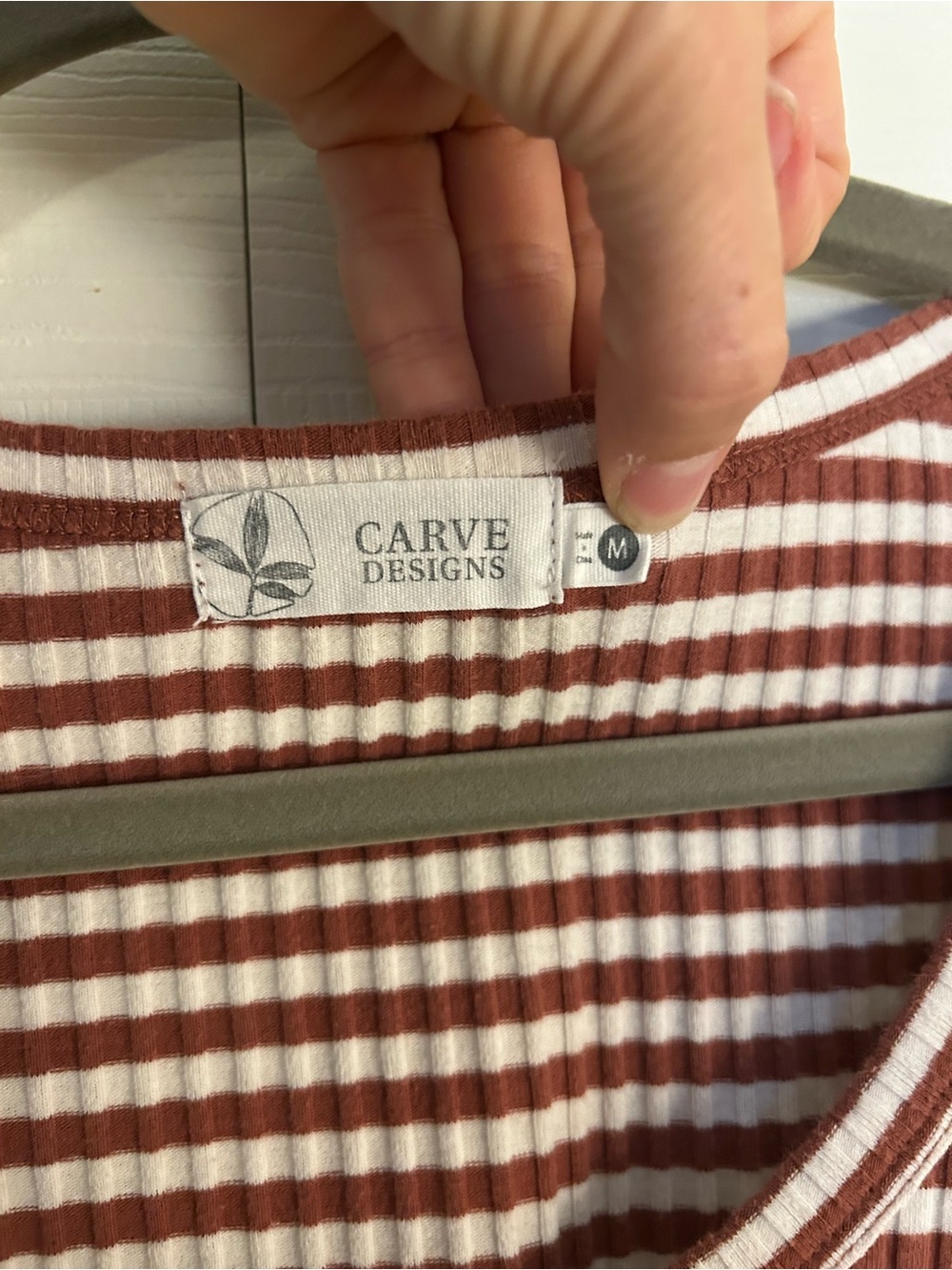 Carve Designs Scoop Neck Ribbed Stripe Top - Rust/White - Picture 2 of 4